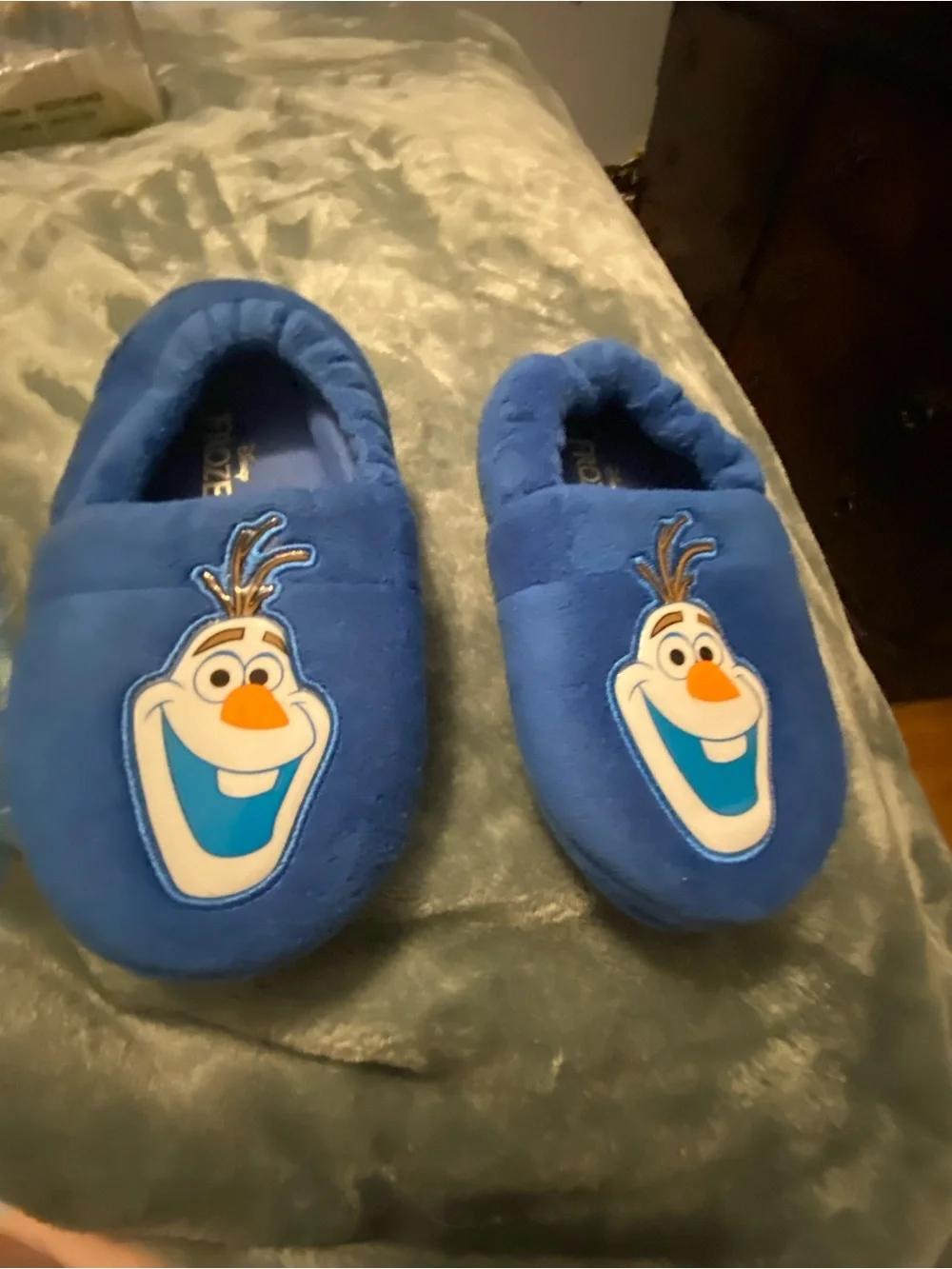 Disney Blue Olaf Plush Kids One-Piece Slippers